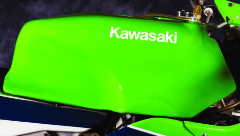 1982-kawasaki-kr500-logo